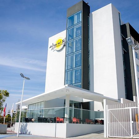 فندق Alto Del Sol Plaza ميجلونيس المظهر الخارجي الصورة